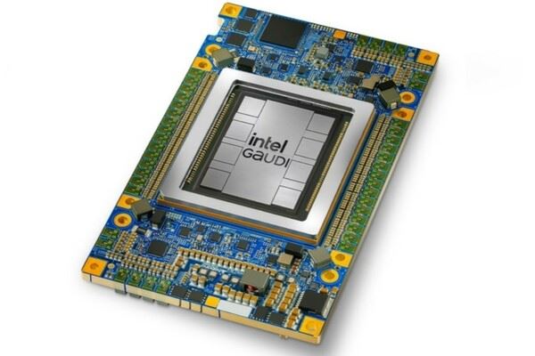 Intel поняла, что не может тягаться с Nvidia. Теперь компания будет позиционировать свои ускорители для ИИ, как очень выгодные